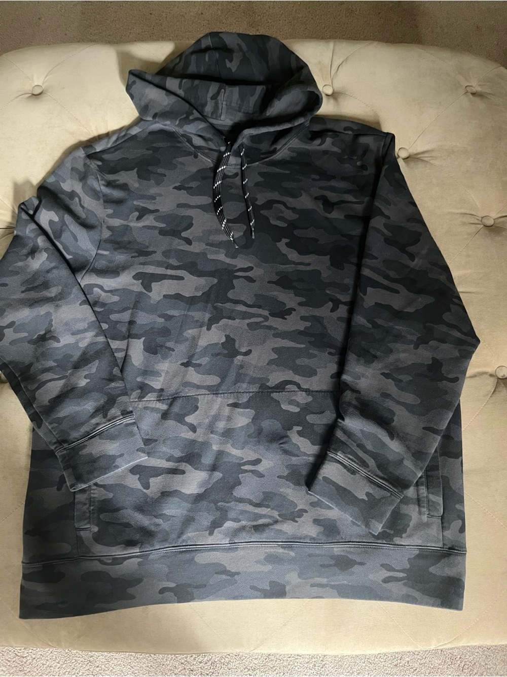 Men's Gap Black Gray Camo Hoodie Sweatshirt